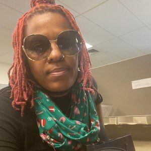 Meet your Posher, Tonya